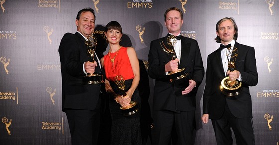 Tým seriálu Hra o trůny s cenami Emmy