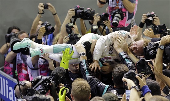 Nico Rosberg po vítězství ve Velké ceně Singapuru.