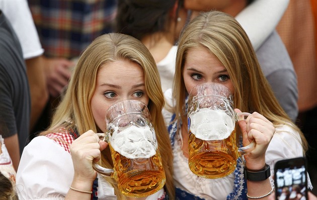 Německé pivovary prodaly nejméně piva od sjednocení. A může být ještě hůř