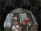 Policie pátrá po estici mladík, kteí v ervenci napadli mue v metru (25....