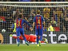 Útoník Celtiku Moussa Dembélé nepromnil penaltu v zápase s Barcelonou,...