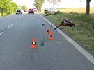 Mladý motorká boural na silnici u Mirkovic na eskokrumlovsku.