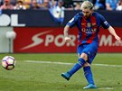 Lionel Messi promuje penaltu v utkání proti novákovi panlské ligy Leganes.