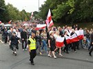 Poláci na smutením pochodu ve mst Harlow (3. záí 2016)