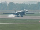 Americk bombardr B-1B Lancer pistv v Monov