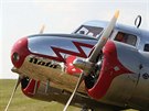 Hor�ck� leteck� den na dr�ze v jihlavsk� ��sti Hen�ov. Na sn�mku stroj Elektra...
