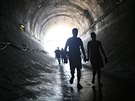 Den otevřených dveří na stavbě nejdelšího železničního tunelu v Česku mezi...