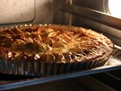 V konvektomatu je koláč hotový zhruba za 40 minut, při teplotě 180 °C.
