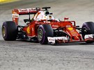 Sebastian Vettel bhem kvalifikace na Velkou cenu Singapuru