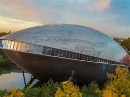 Muzeum vdy ve tvaru keble stojí v Brémách v Nmecku. Stavba má ti podlaí...