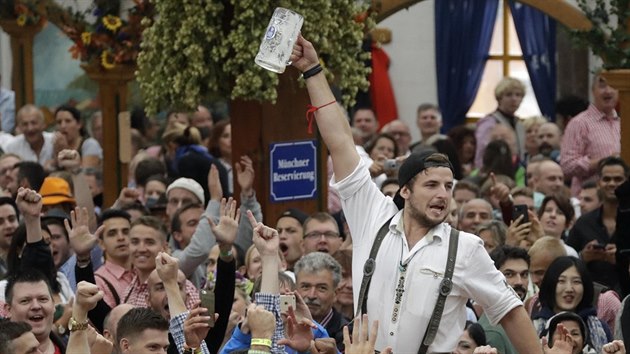 V Bavorsku zahjili 183. Oktoberfest. (17.9.2016)