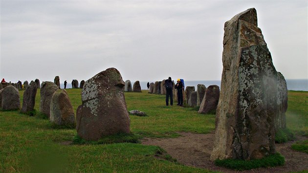 Ales Stenar je podle mstnch vdskou obdobou Stonehenge.