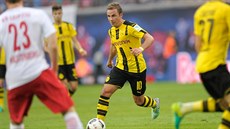 Mario Götze v akci pi utkání Borussie Dortmund na hiti RB Lipska.