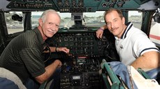 Hrdin letu 1549 bylo víc, pilot Jeff Skiles byl mezi nimi.