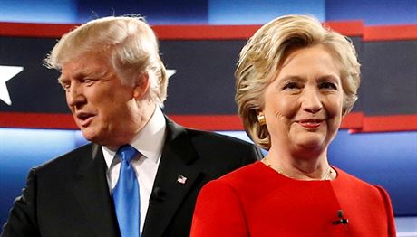 Donald Trump a Hillary Clintonová v první televizní debat amerických...