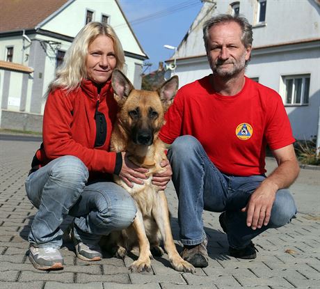 Martina a Leo Vokálovi byli spolu s fenkou Rivou leny drustva, které...