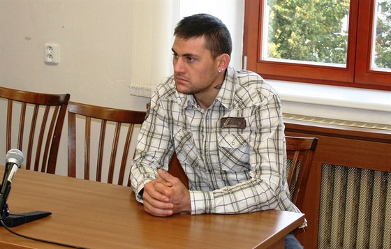 Rumun Gheorghe Vasile Donisa je obžalovaný za loupežná přepadení dvou mužů v...