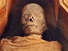 Mumie egyptského knze Pentahutrese, její výzkum byl v tomto roce ukonen.