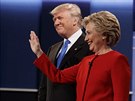 Donald Trump a Hillary Clintonová bhem úterní debaty (27. záí 2016)