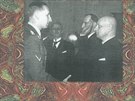 Strjce prvního stanného práva Reinhard Heydrich (vlevo) a protektorátní...
