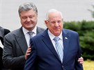 Ukrajinský prezident Petro Poroenko vítá prezidenta Izraelel Reuvena Rivlina v...