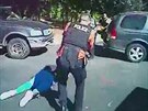 Policie v Charlotte zveejnila videa stelby, která vedla k neklidu