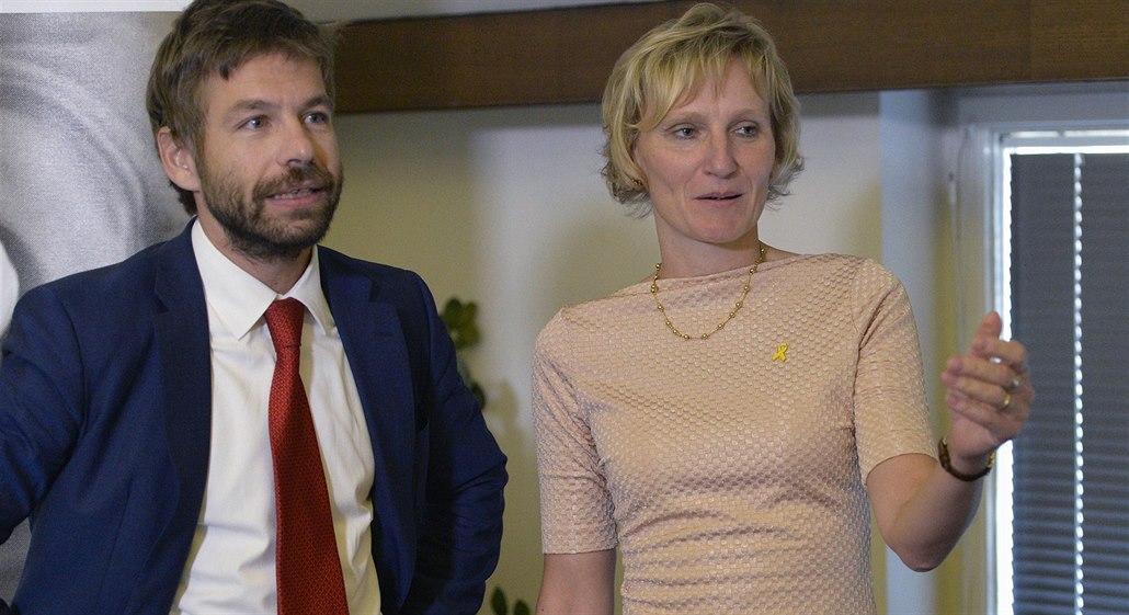 Ministr spravedlnosti Robert Pelikán a �editelka Proba�ní a media�ní slu�by...