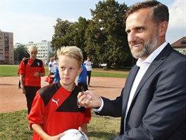 Karel Poborsk na nvtv Regionln fotbalov akademie steckho kraje.