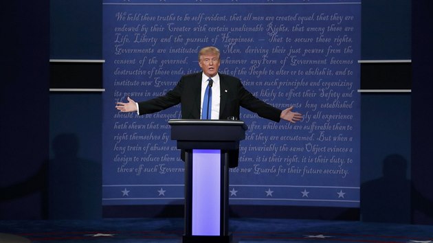 Trump působil během debaty živelný dojmem (27. září 2016)