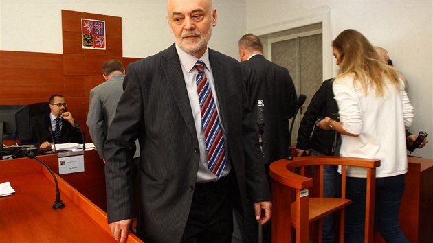 Ivan Ošťádal žaluje hlavu státu za odmítnutí jmenovat jej profesorem (21. září 2016)
