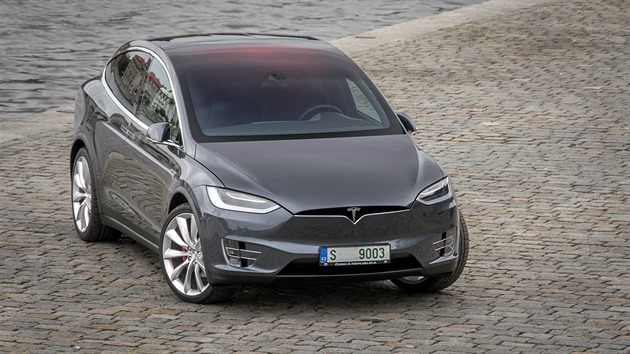 Tesla Model X P90D Ludicrous