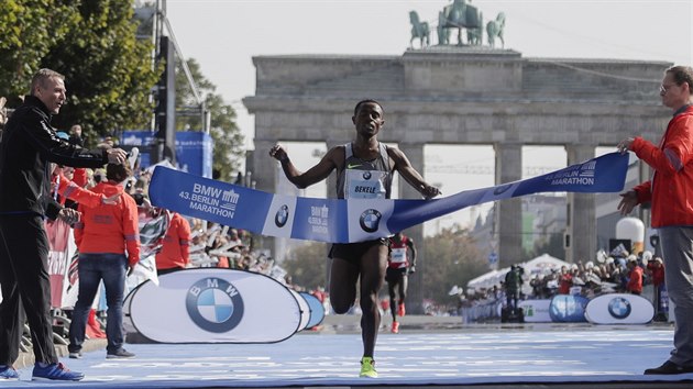 Kenenisa Bekele v cli Berlnskho maratonu