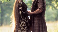 Sophie Marceau a Mel Gibson v historickém filmu Statené srdce (1995)