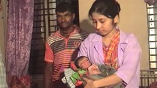 Jaký otec, takový syn. V Bangladé�i se narodilo staré miminko