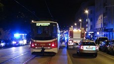 V Sokolovské ulici se stetla tramvaj s autem (21.9.2016).