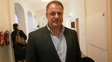 Vlivný �len �SSD v Olomouckém kraji Jaroslav Králík �elí u soudu ob�alob� ze...