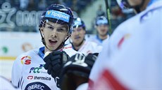 Liberecký Mário Bliák se se spoluhrái raduje z gólu.