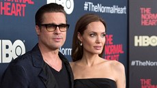 Brad Pitt a Angelina Jolie (New York, 12. května 2014)
