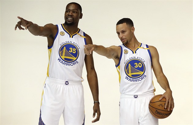 Dream Team pro Paříž. LeBron lanaří, o nominaci si řekli Curry i Durant