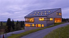 D�m, který navrhl architekt Juri Troy ze studia Juri Troy Architects, stojí na...