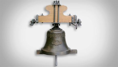 Zvon dánovského kostela se po desetiletích znovu rozezní. ivot mu vrátil...