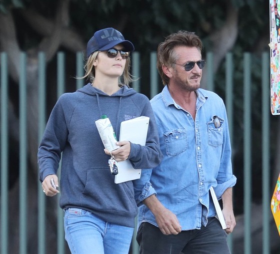 Sean Penn se současnou partnerkou Leilou George
