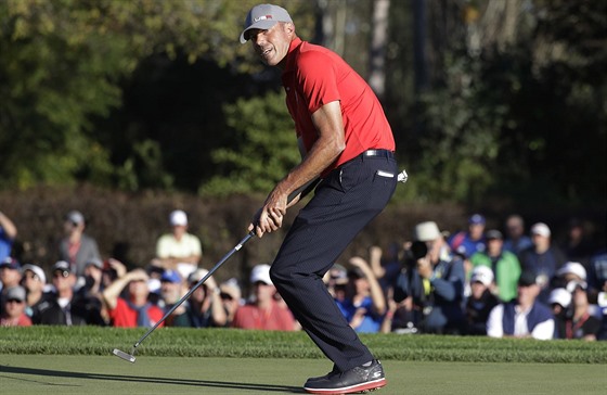 Americký golfista Matt Kuchar bhem prvního dne Ryder Cupu.