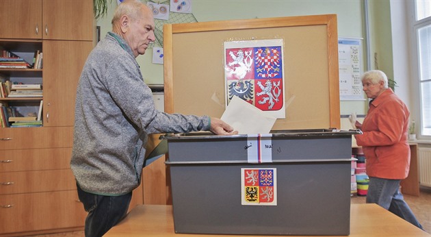 Krajské volby ve Starém Plzenci u Plzn. (7. íjna 2016)