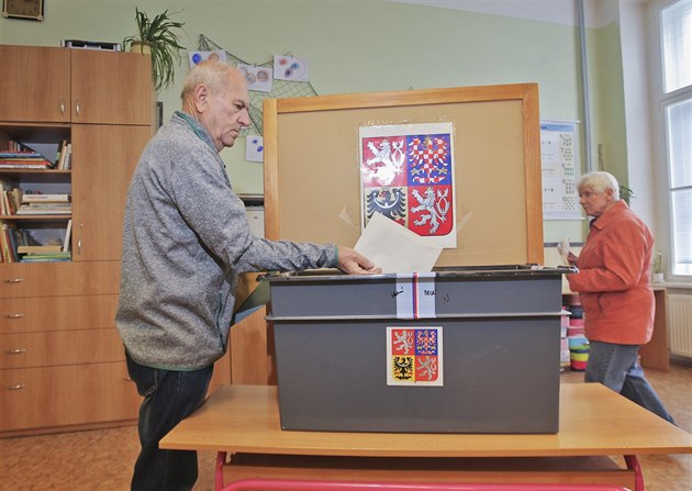 Krajské volby ve Starém Plzenci u Plzn. (7. íjna 2016)