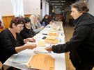 První volební den v Sebuzín� na Ústecku. (7. �íjna 2016)