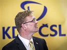 P�edseda Pavel B�lobrádek ve volebním �tábu KDU-�SL v Praze. (8. �íjna 2016)