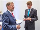 Petr Fiala a Martin Kupka sledují pr�b�né volební výsledky ve �tábu ODS v...
