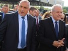 Eurokomisa pro migraci Dimitris Avramopoulos (vpravo) a bulharský premiér...