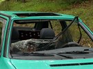 Osmdes�tilet� �idi� z�ejm� dostal na vozovce smyk a s autem se p�evr�til na...